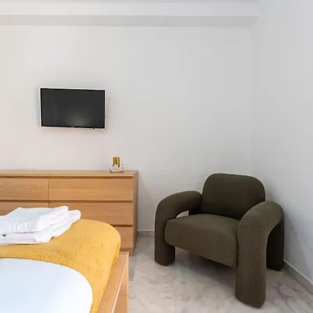 Apartment New Premium Flat With Pool Access In Marbella
