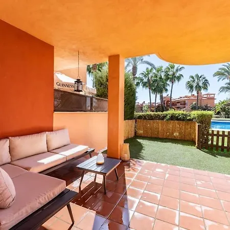 Apartment New Premium Flat With Pool Access In *