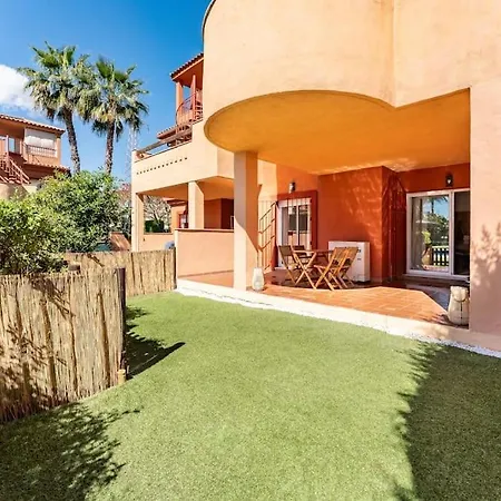 New Premium Flat With Pool Access In Marbella