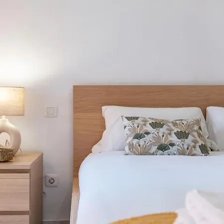 New Premium Flat With Pool Access In