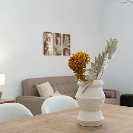 New Premium Flat With Pool Access In Marbella