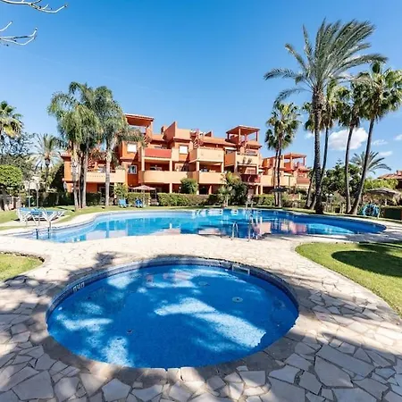 Apartment New Premium Flat With Pool Access In